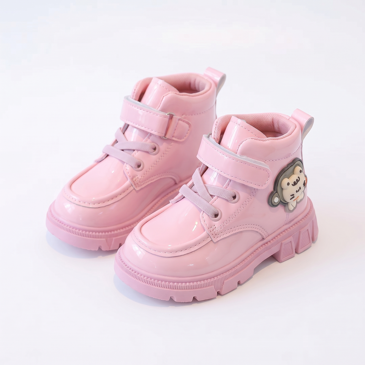 Bottines fille vernies rose - packshot fond blanc