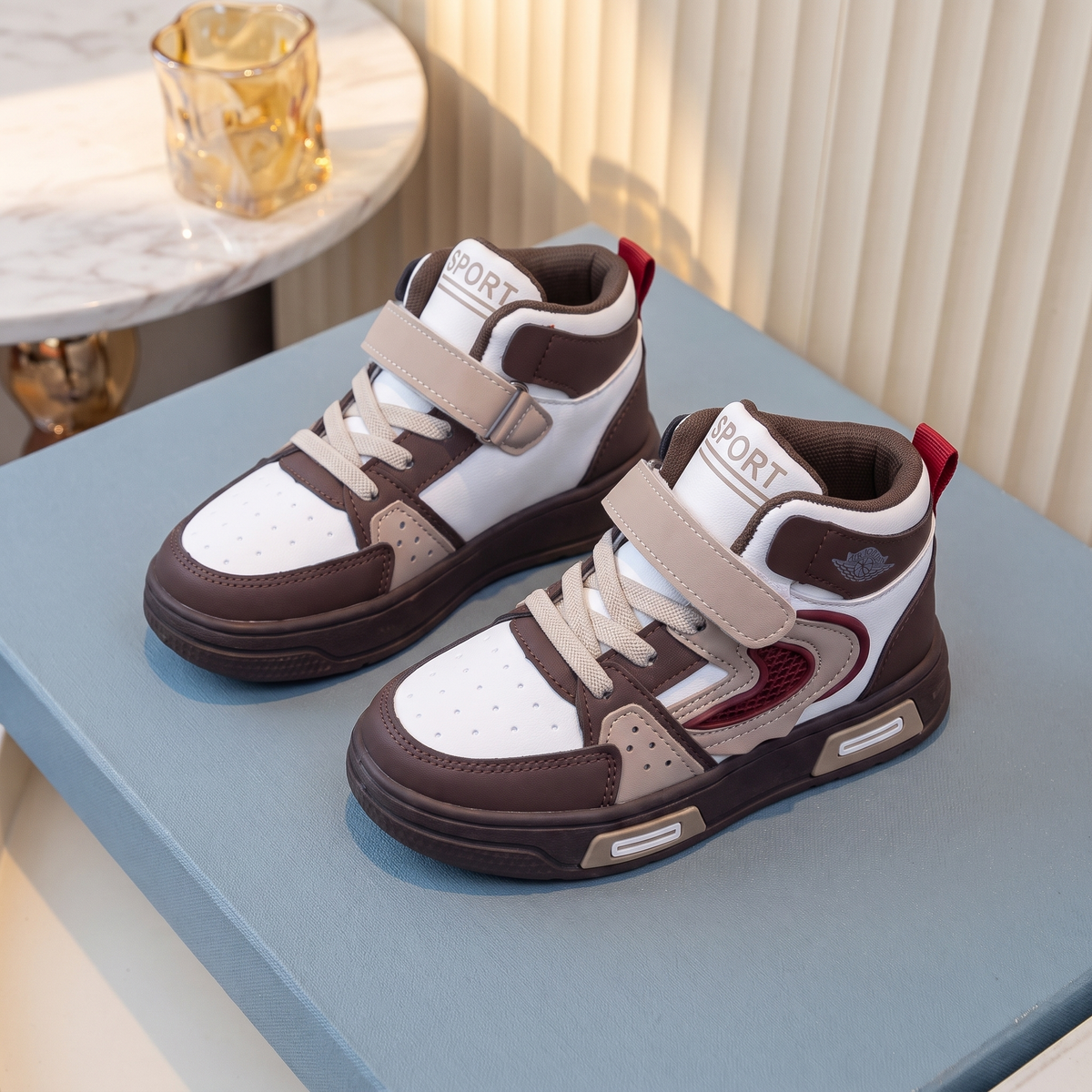 Baskets Montantes Garcon Mama & Moi - Marron - paire en diagonale