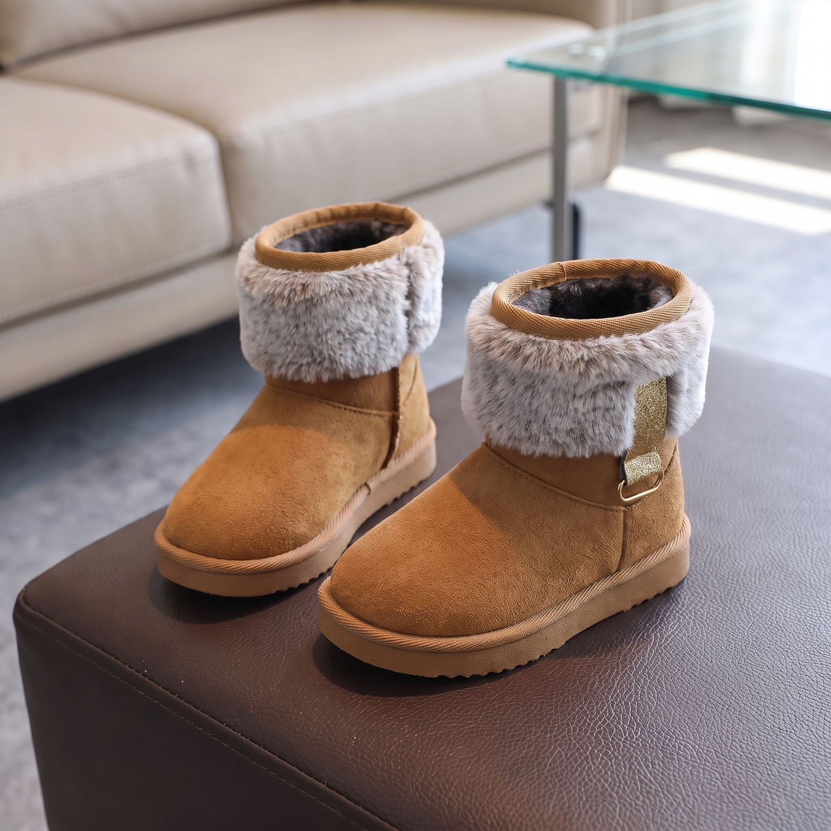 Bottes Fourrure Paillettes Fille Maman & Moi - Camel - trois quarts avant