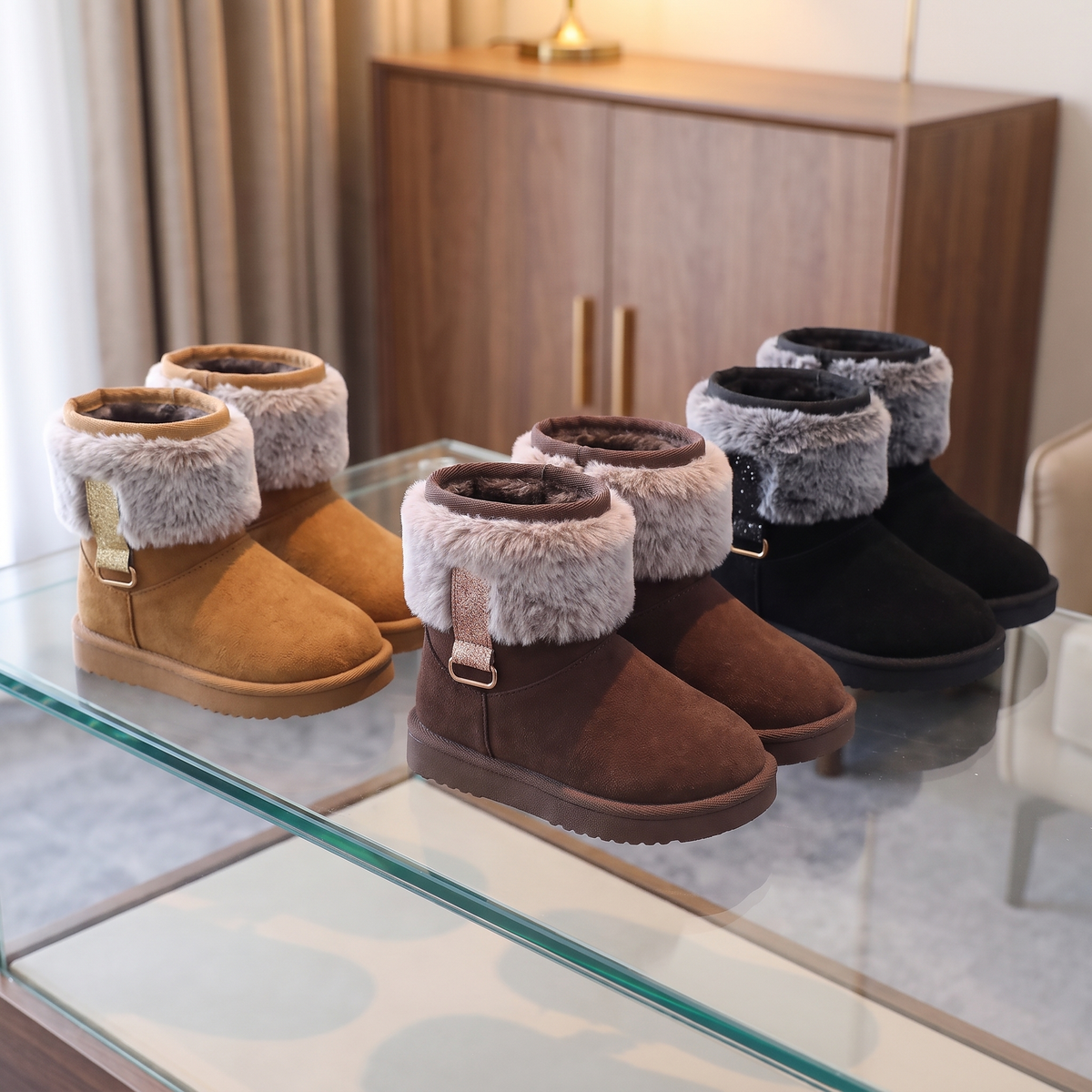 Bottes Fourrure Paillettes Fille Maman & Moi - 3 coloris vitrine