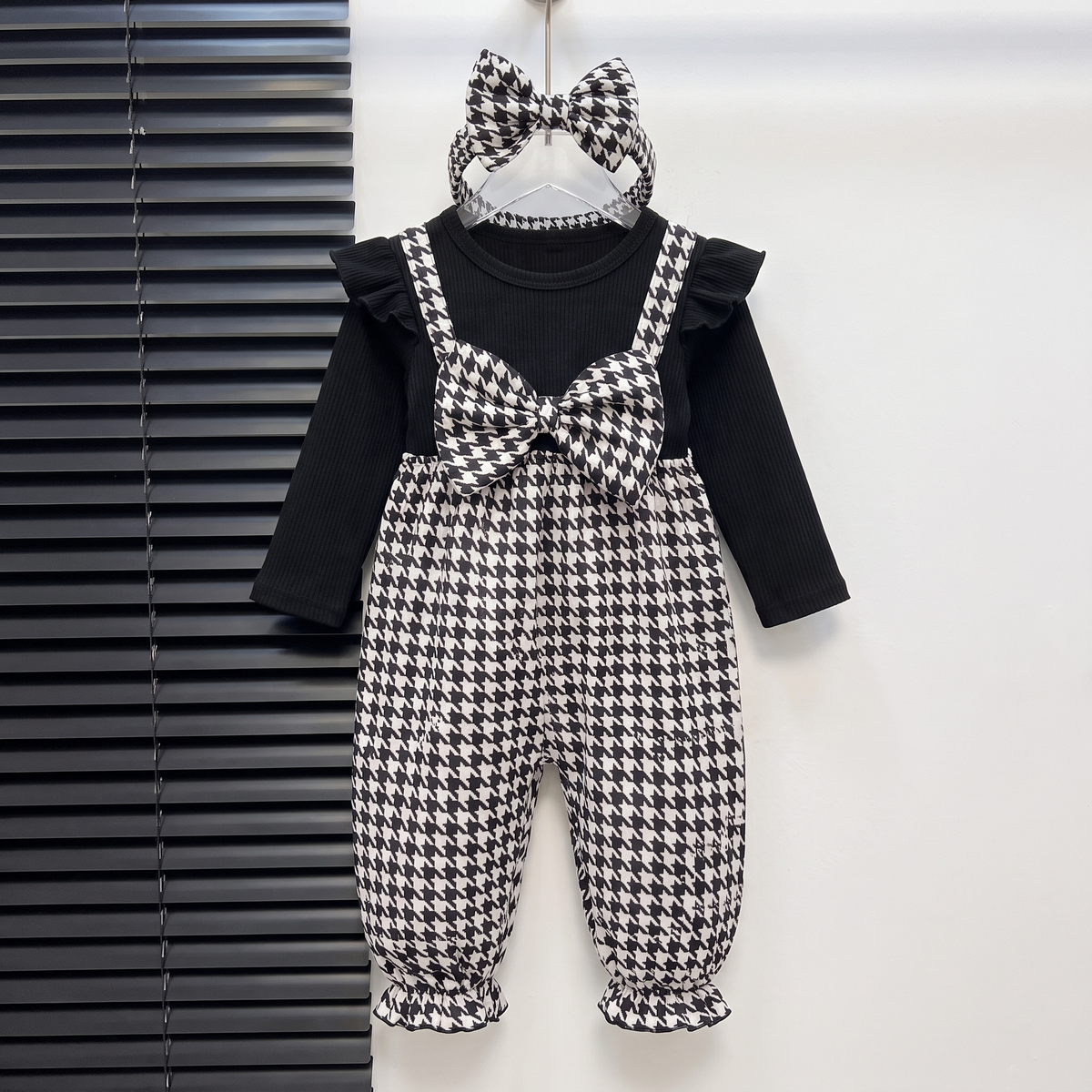 Ensemble Bébé Fille Pied-de-Poule Maman & Moi — cintre transparent