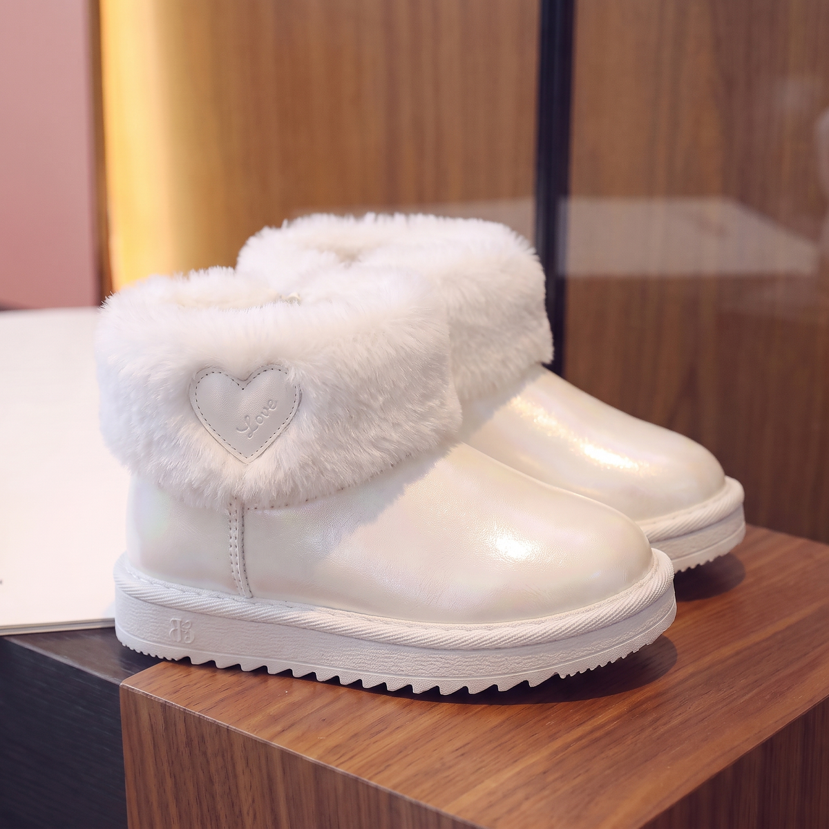 Bottes Bébé Fourrées Cœur Maman & Moi - Blanc - profil