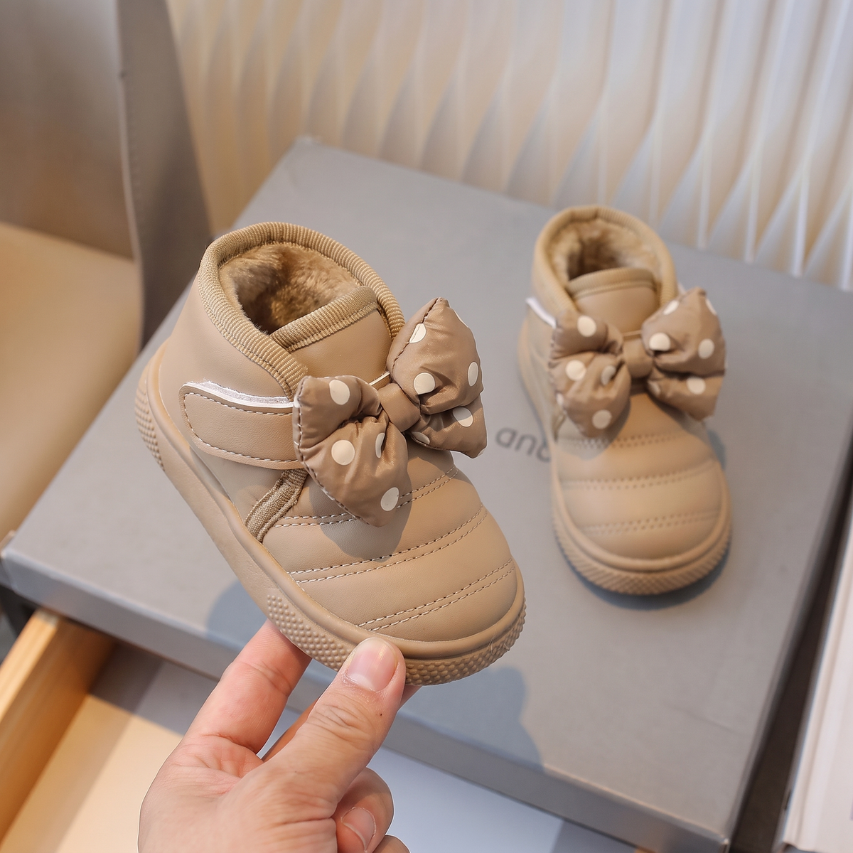 Bottes Bébé Papillon Pois Maman & Moi - Camel main