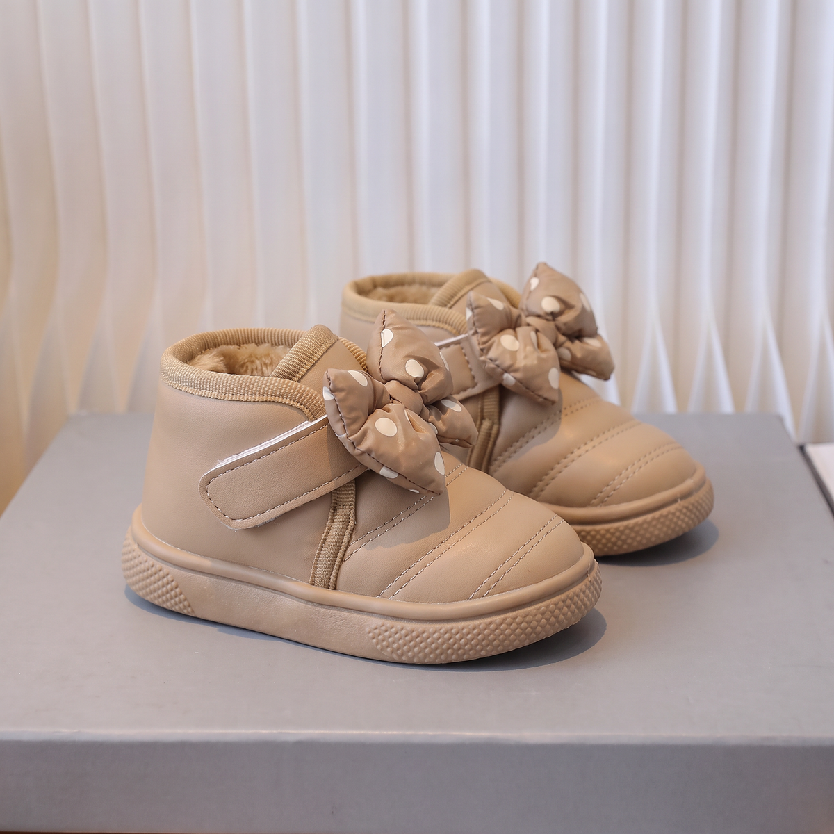 Bottes Bébé Papillon Pois Maman & Moi - Camel profil