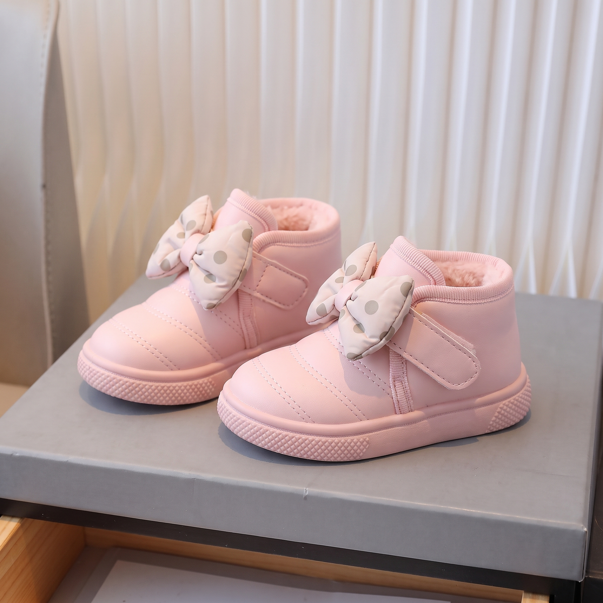 Bottes Bébé Papillon Pois Maman & Moi - Rose profil