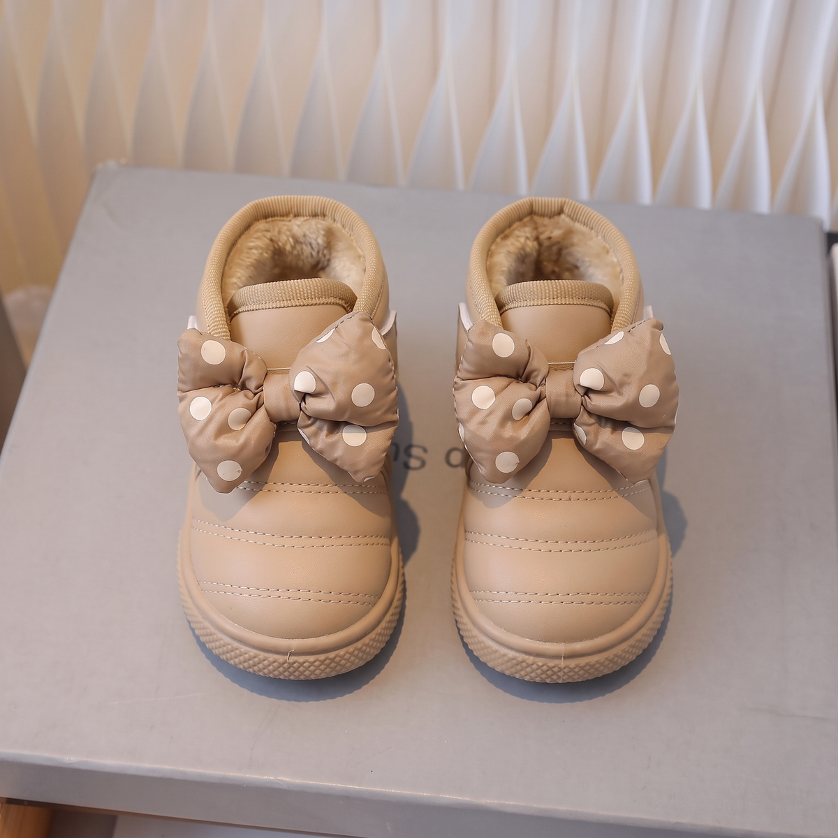 Bottes Bébé Papillon Pois Maman & Moi - Camel vue dessus