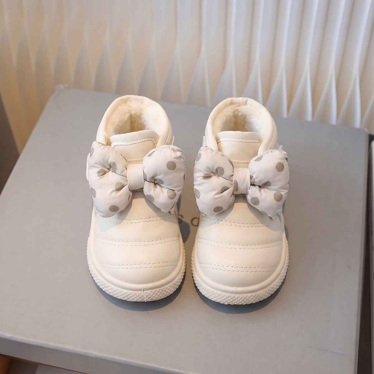 Bottes Bébé Papillon Pois Maman & Moi - Beige vue dessus