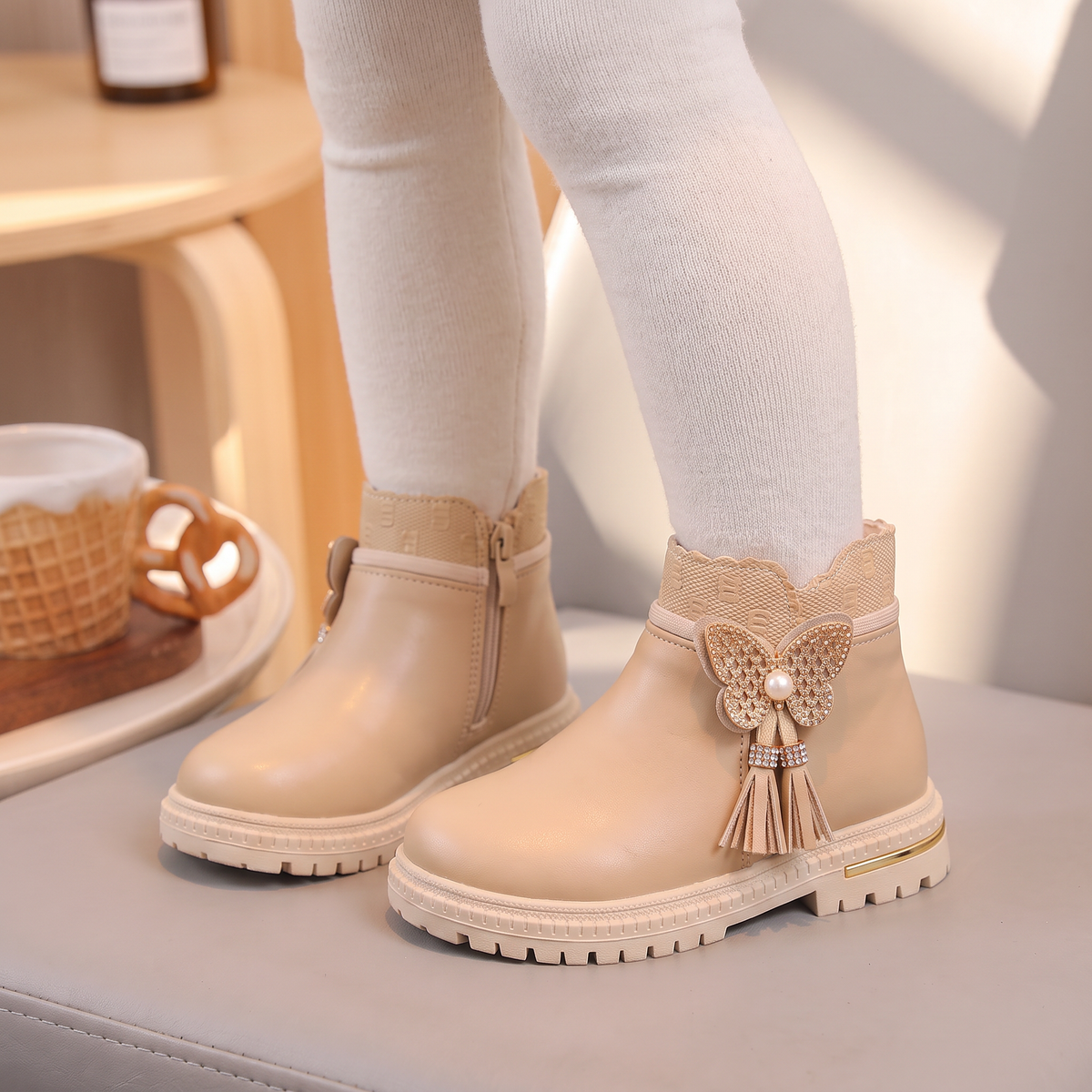 Bottines Fille Papillon Maman & Moi - Beige portees
