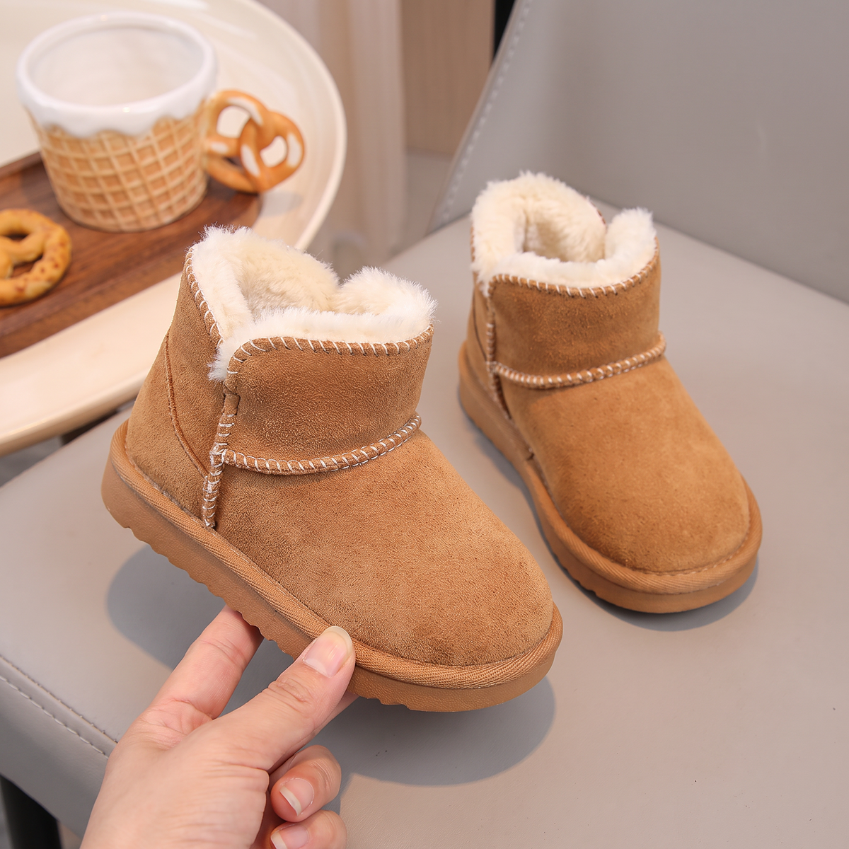 Bottes Bébé Cocoon Maman & Moi - Camel main