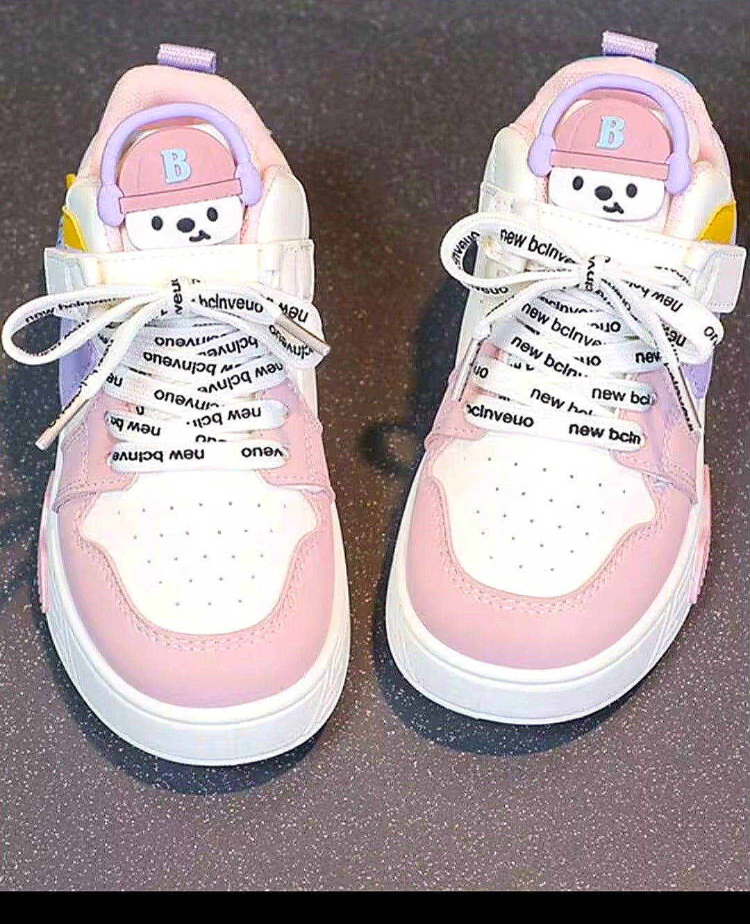 حذاء رياضي للأطفال Mama &amp; Moi 👟 مقاوم للانزلاق ومريح – مقاسات 26 إلى 36