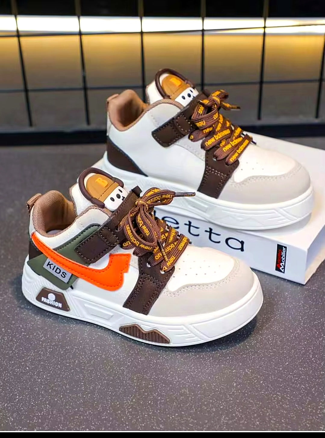 حذاء رياضي للأطفال Mama &amp; Moi 👟 مقاوم للانزلاق ومريح – مقاسات 26 إلى 36