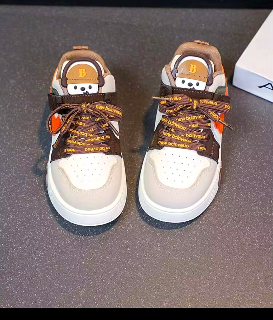 حذاء رياضي للأطفال Mama &amp; Moi 👟 مقاوم للانزلاق ومريح – مقاسات 26 إلى 36